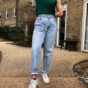 90s LEVI’S 560 High Waist Loose Jeans Raw Hem